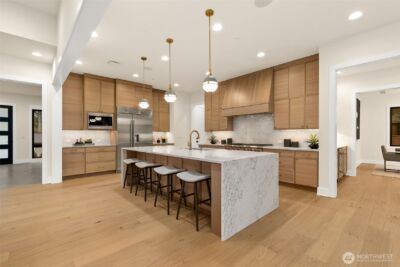 836 130th Avenue NE, Bellevue, WA 98005 - Photo 10