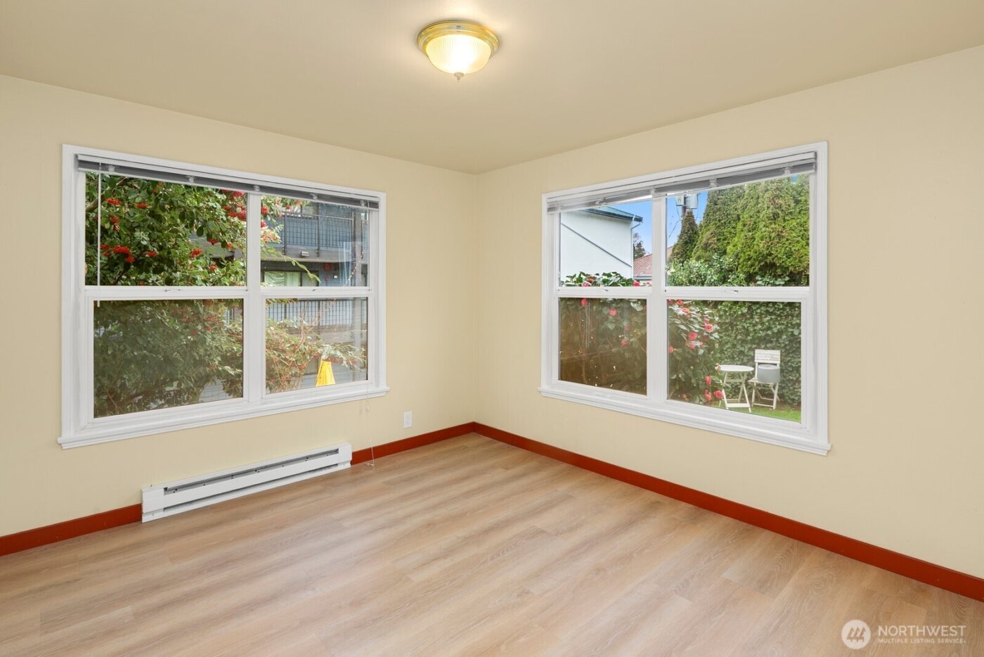 7311 Woodlawn Avenue NE, Seattle, WA 98115-5871