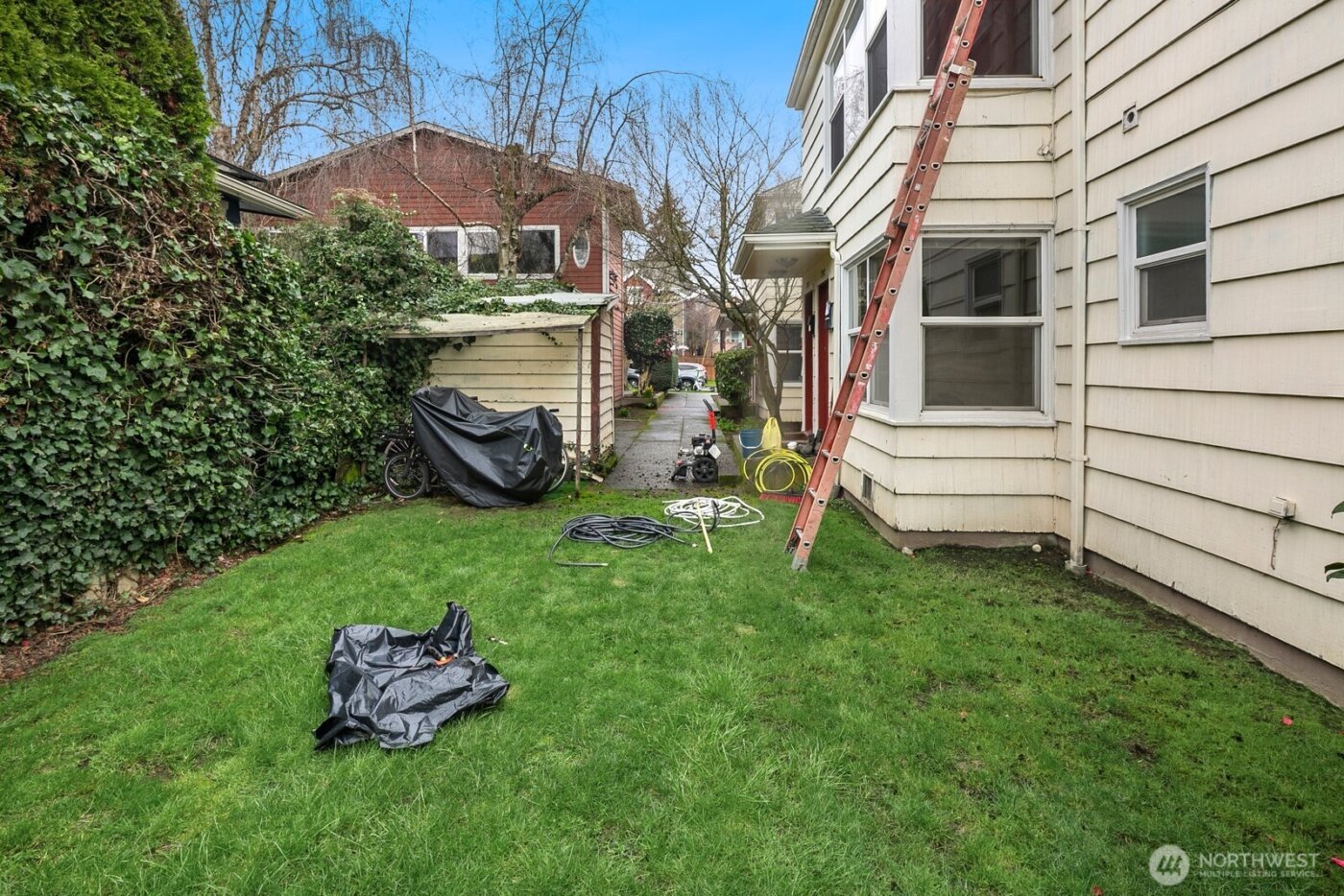 7311 Woodlawn Avenue NE, Seattle, WA 98115-5871