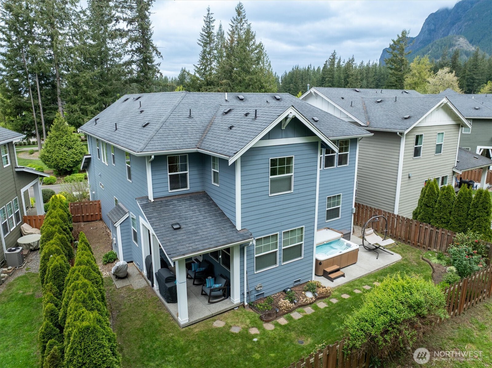 1232 Salish Avenue SE, North Bend, WA 98045