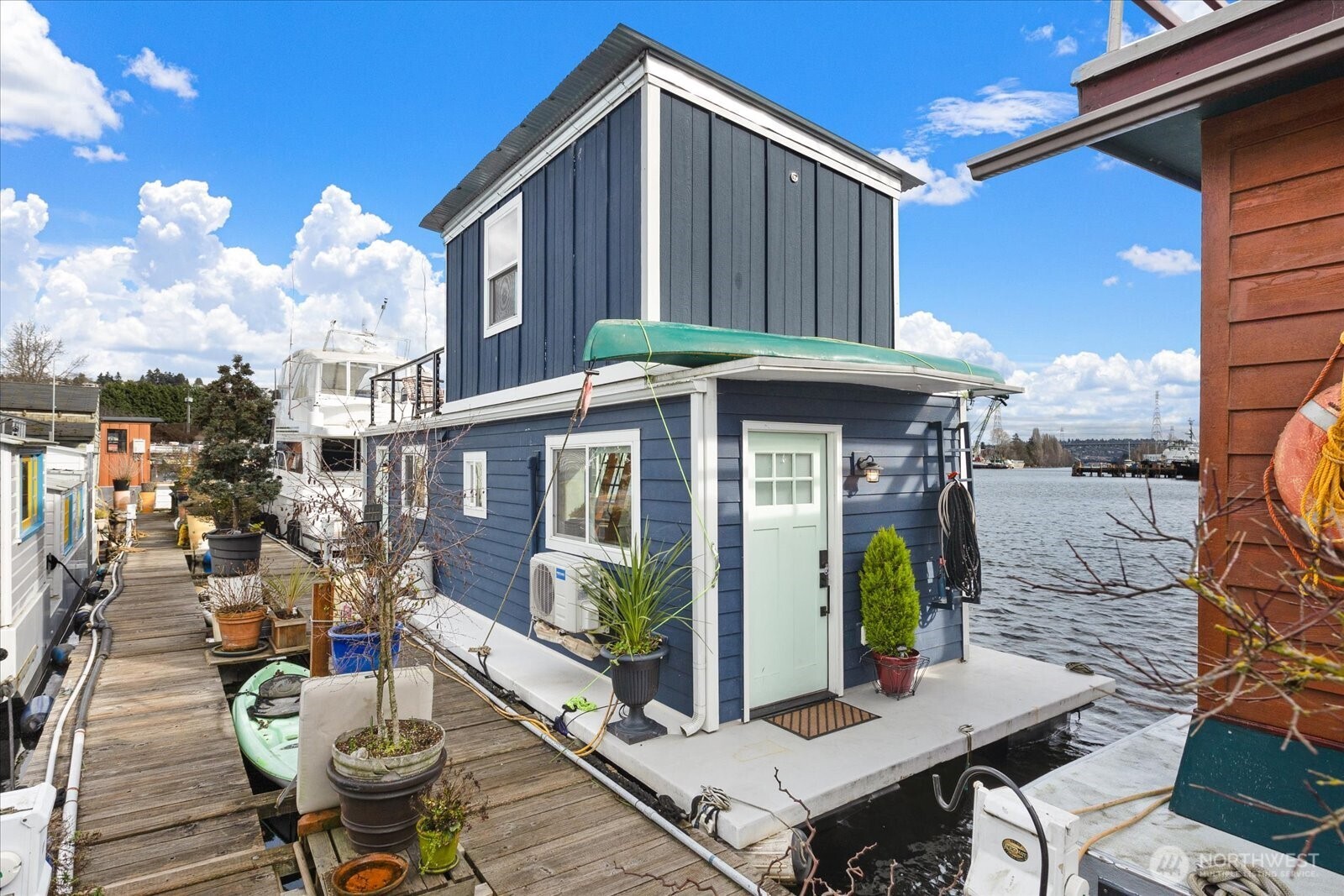 1080 W Ewing Street #E5, Seattle, WA 98119