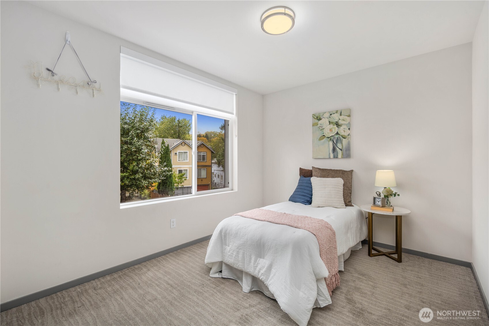 5936 S 36th Avenue #F, Seattle, WA 98118