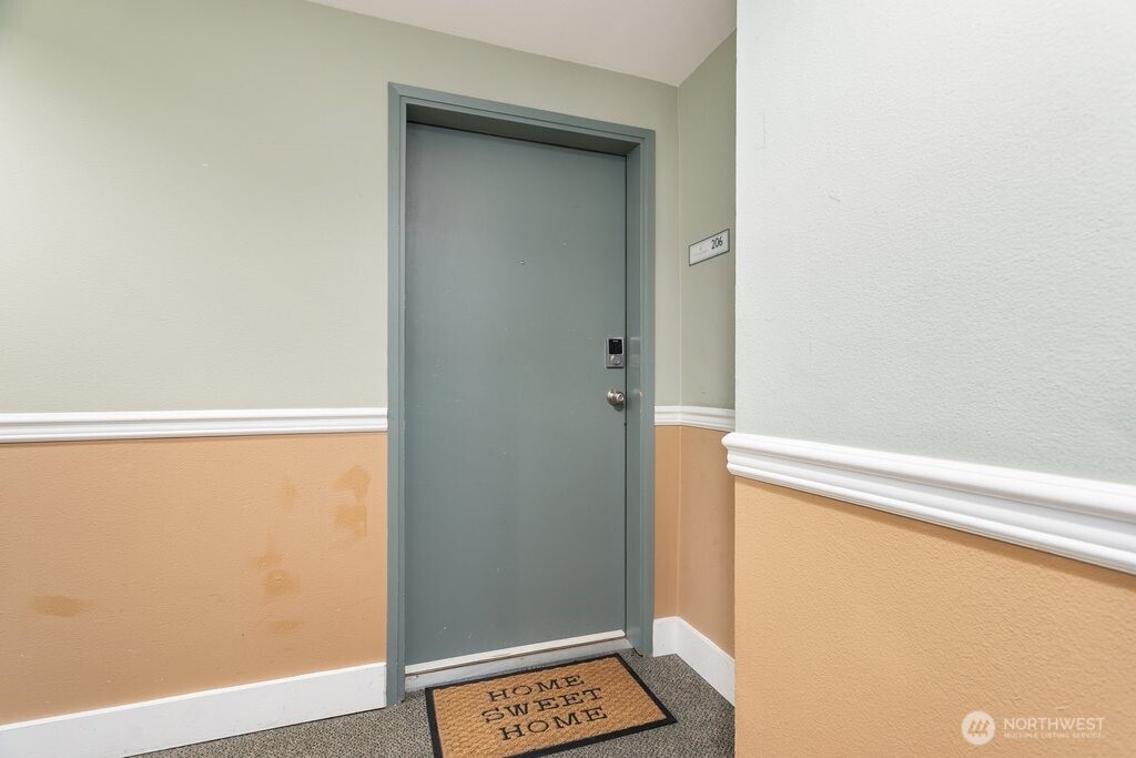 4831 Fauntleroy Way SW #206, Seattle, WA 98116