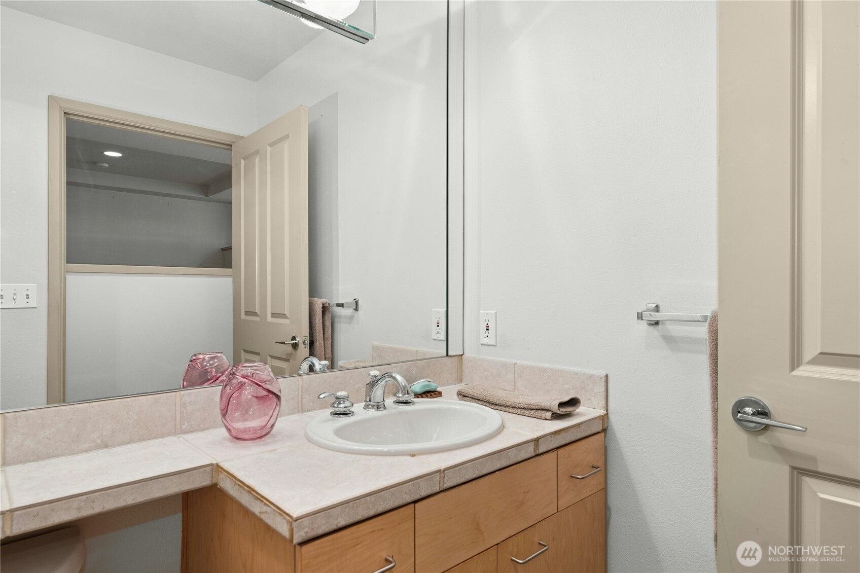 2319 1st Avenue #503, Seattle, WA 98121