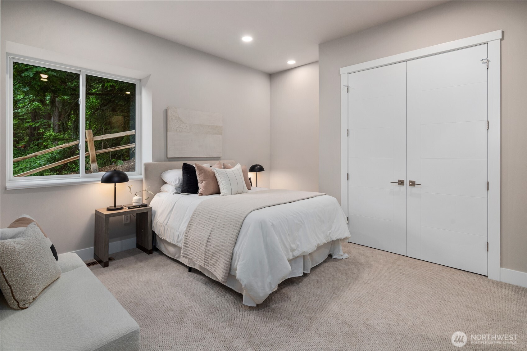 8814 NE Juanita Drive , Kirkland, WA 98034