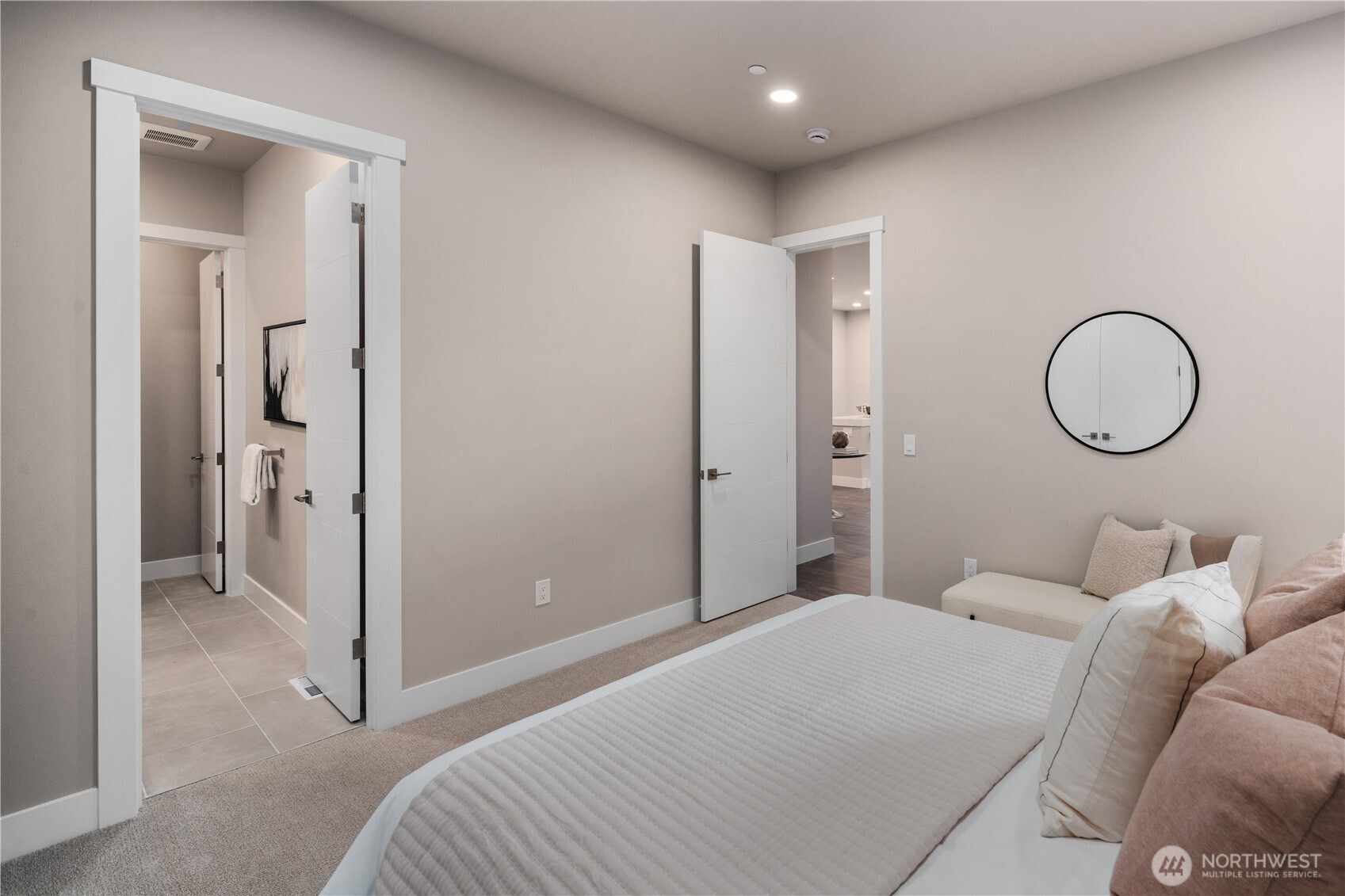 8814 NE Juanita Drive , Kirkland, WA 98034