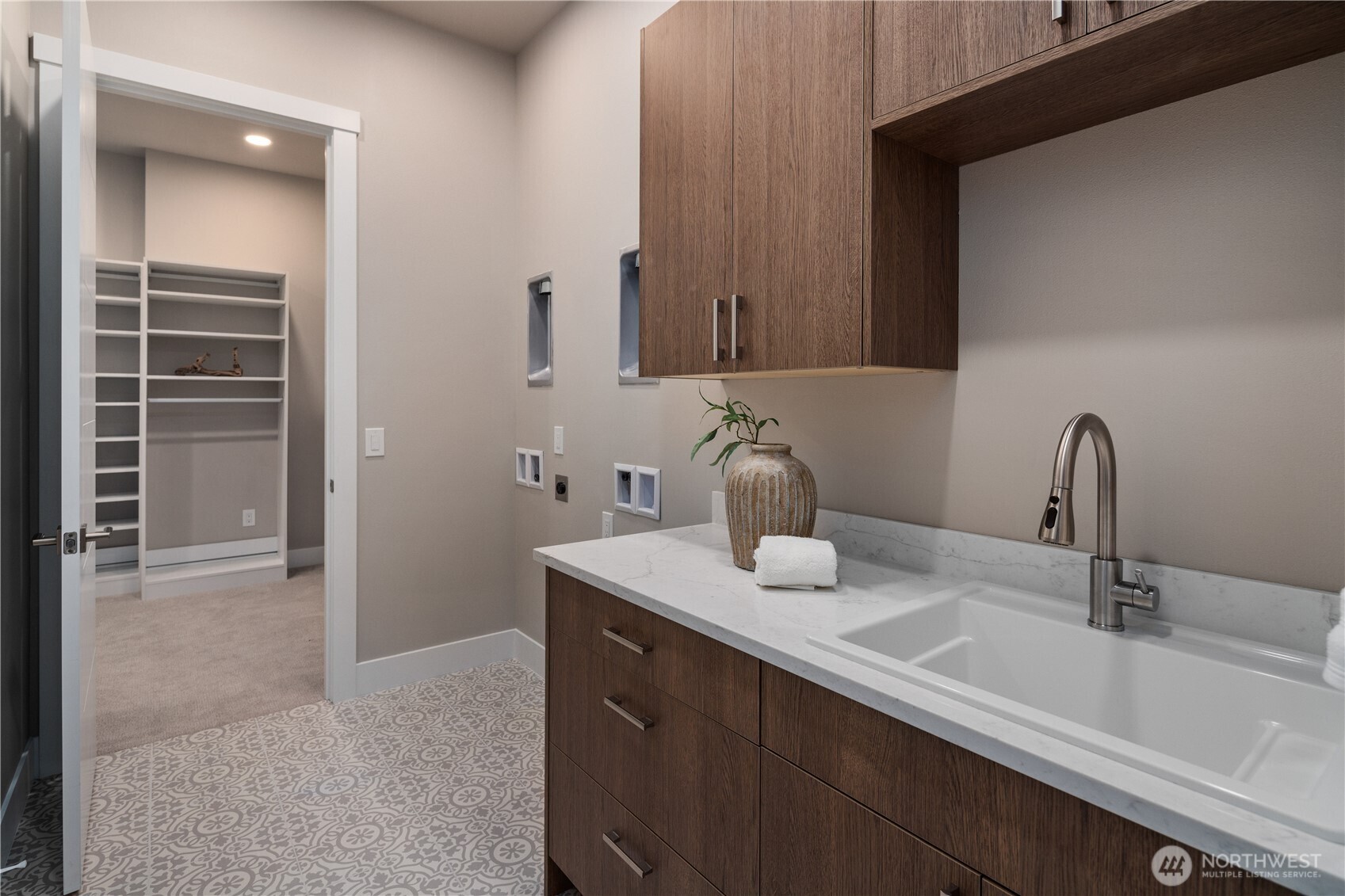 8814 NE Juanita Drive , Kirkland, WA 98034