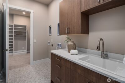 8814 NE Juanita Drive , Kirkland, WA 98034 - Photo 28