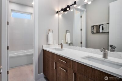 8814 NE Juanita Drive , Kirkland, WA 98034 - Photo 30