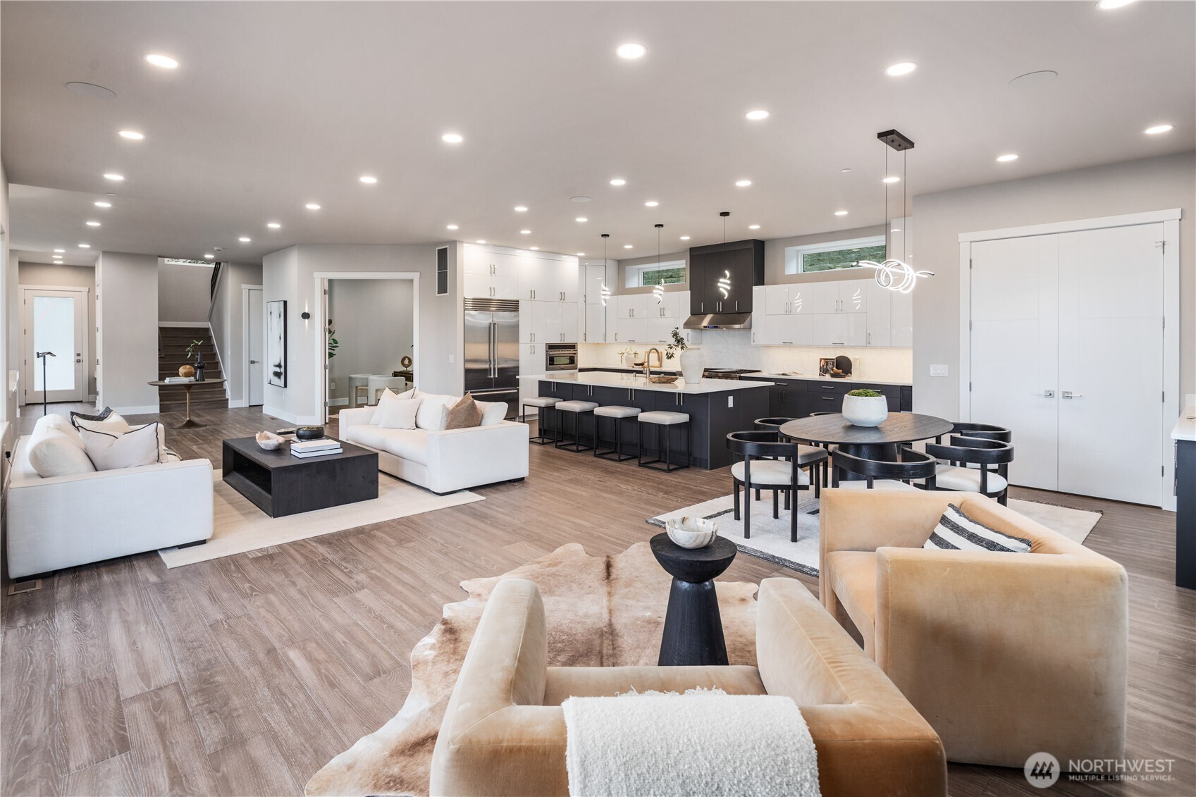 8814 NE Juanita Drive , Kirkland, WA 98034