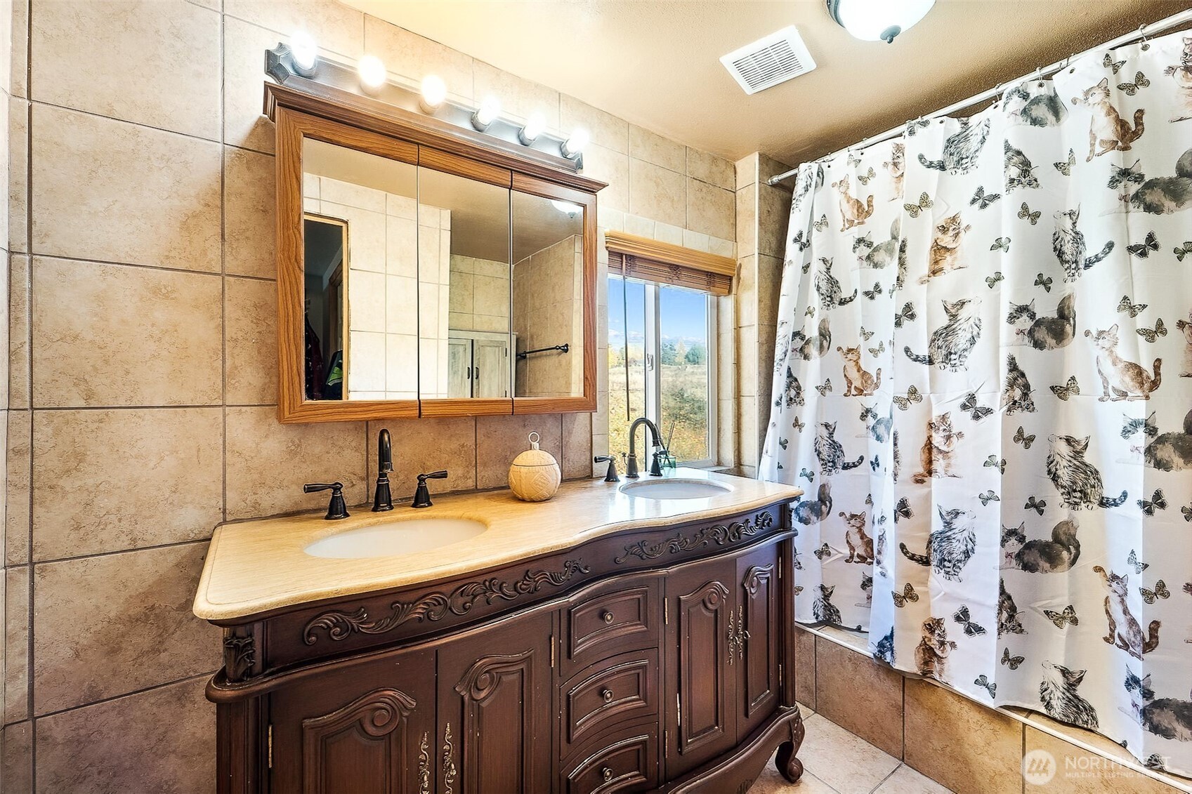 38013 26th Avenue S, Roy, WA 98580