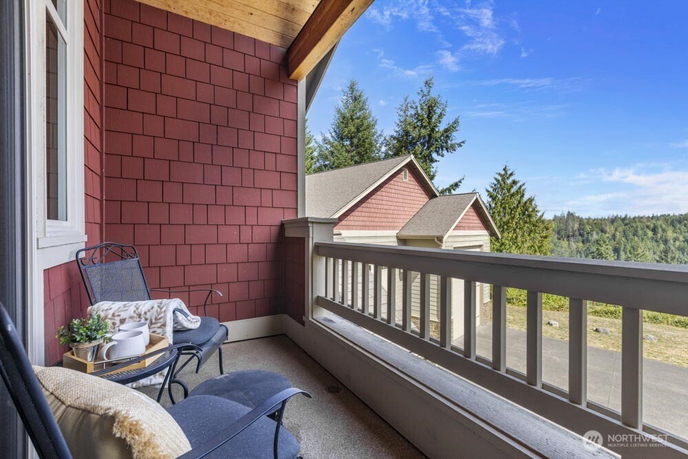 25323 182nd Street E, Orting, WA 98360