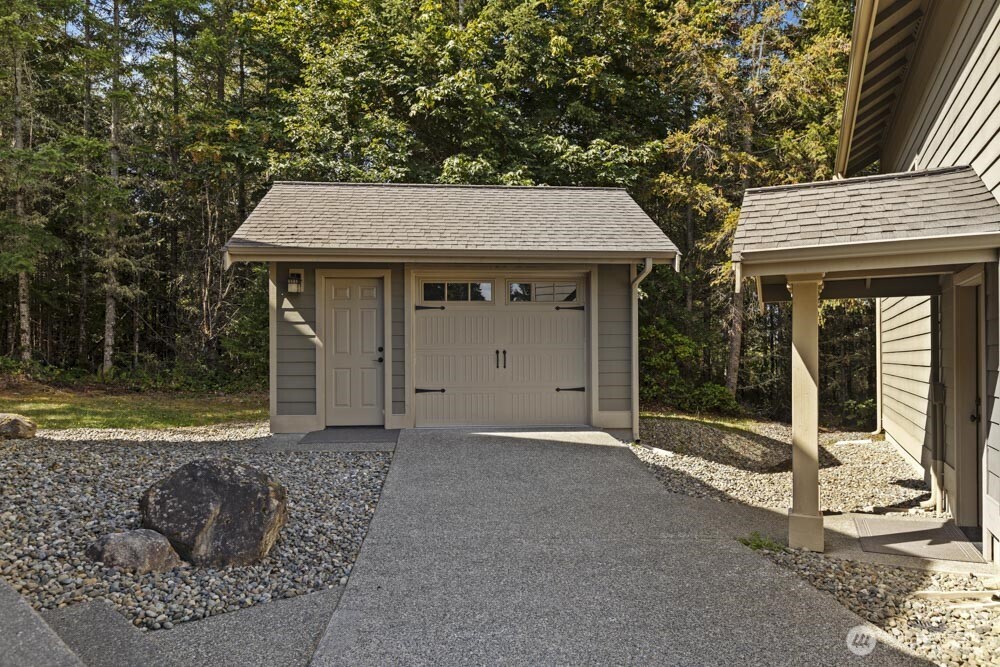 25323 182nd Street E, Orting, WA 98360