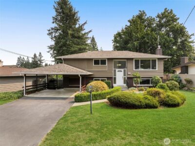 2520 166th Avenue NE, Bellevue, WA 98008 - Photo 2