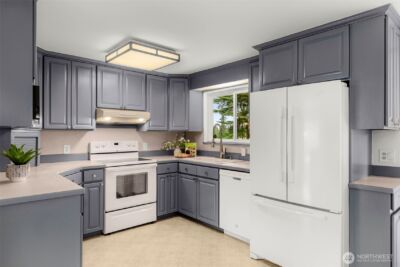 2520 166th Avenue NE, Bellevue, WA 98008 - Photo 9