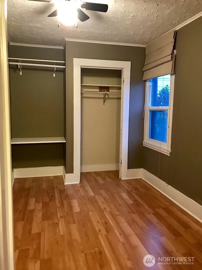 7103 Linden Avenue N #1-5, Seattle, WA 98103-5176