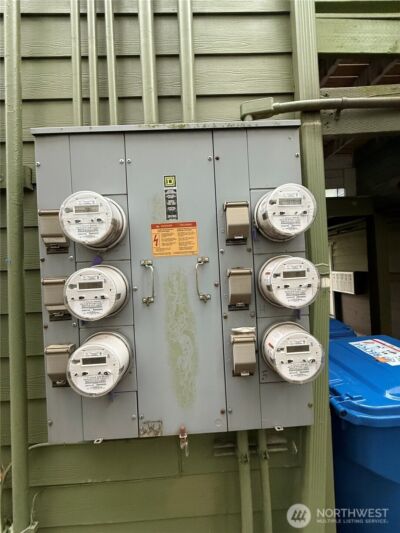 7103 Linden Avenue N #1-5, Seattle, WA 98103-5176 - Photo 37