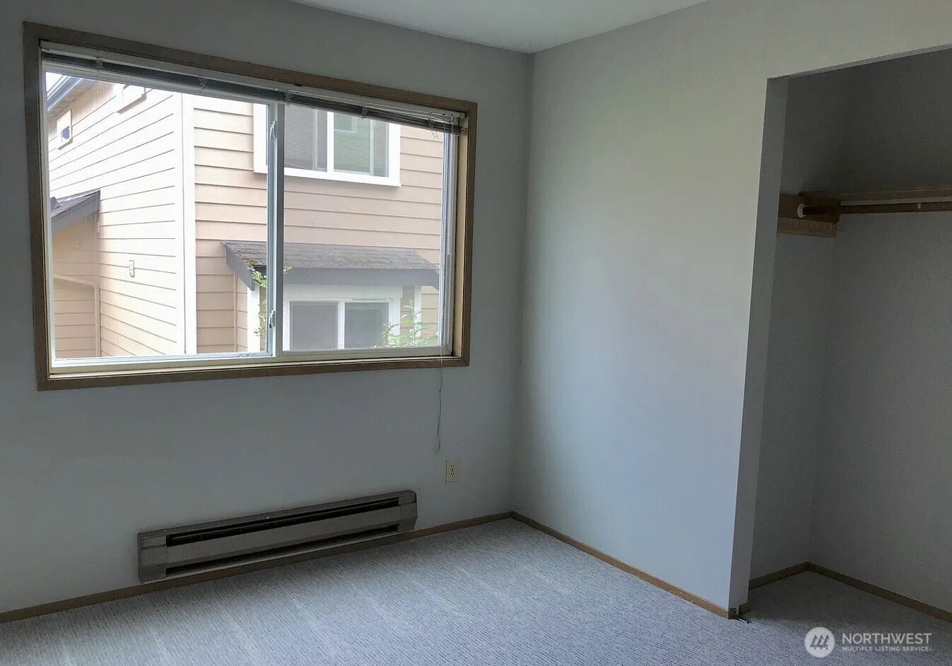 3660 Whitman Avenue N, Seattle, WA 98103-8768