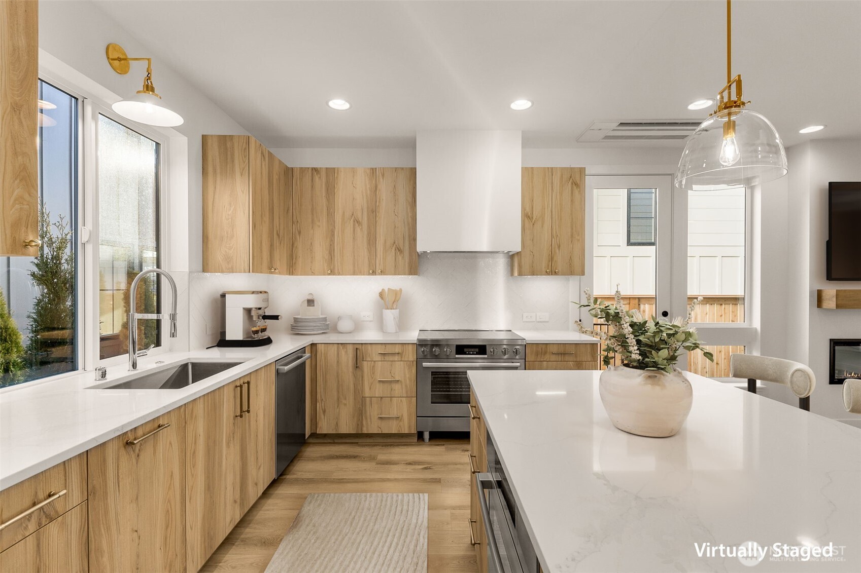 105 19th Avenue , Kirkland, WA 98033