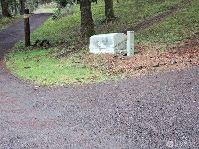 461 Clearwater Road , Kelso, WA 98626 - Photo 4