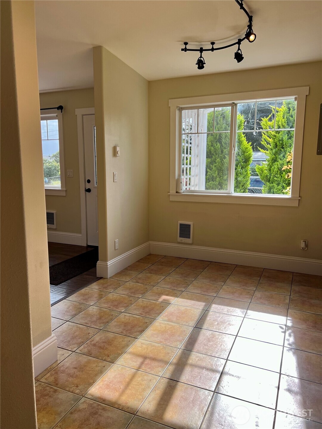 140 Newell Avenue , Westport, WA 98595