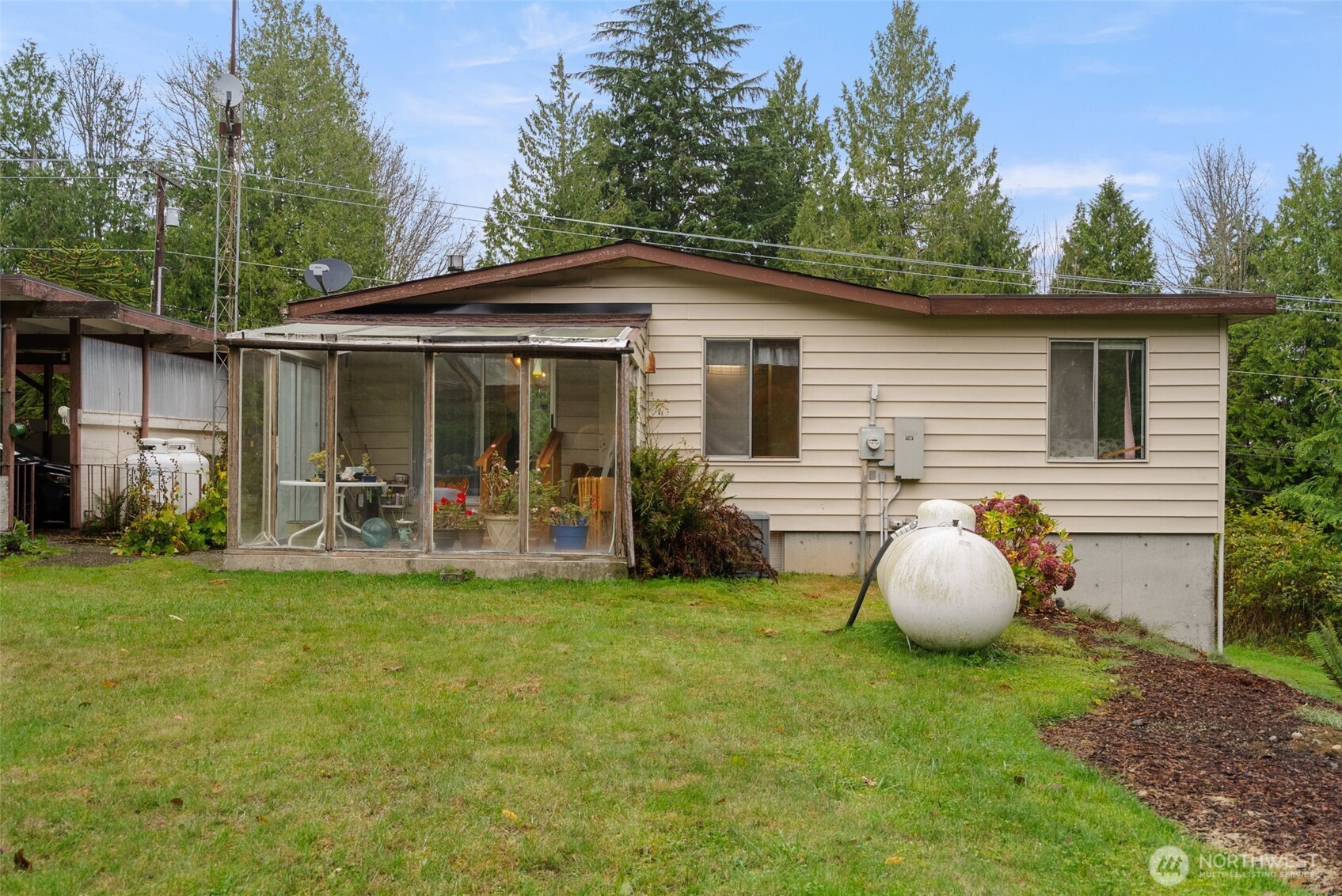 6091 NE Twin Spits Road , Hansville, WA 98340