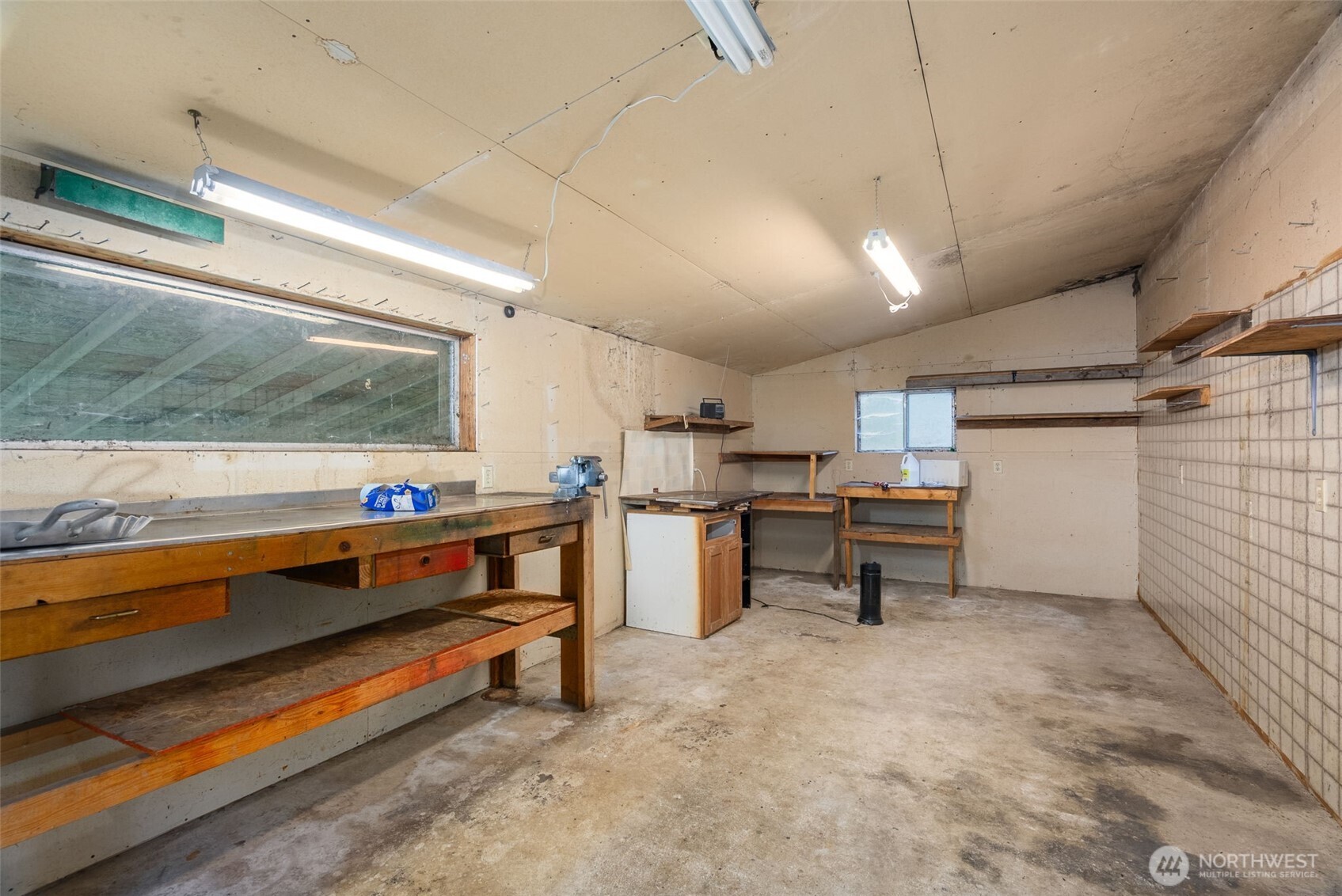 6091 NE Twin Spits Road , Hansville, WA 98340