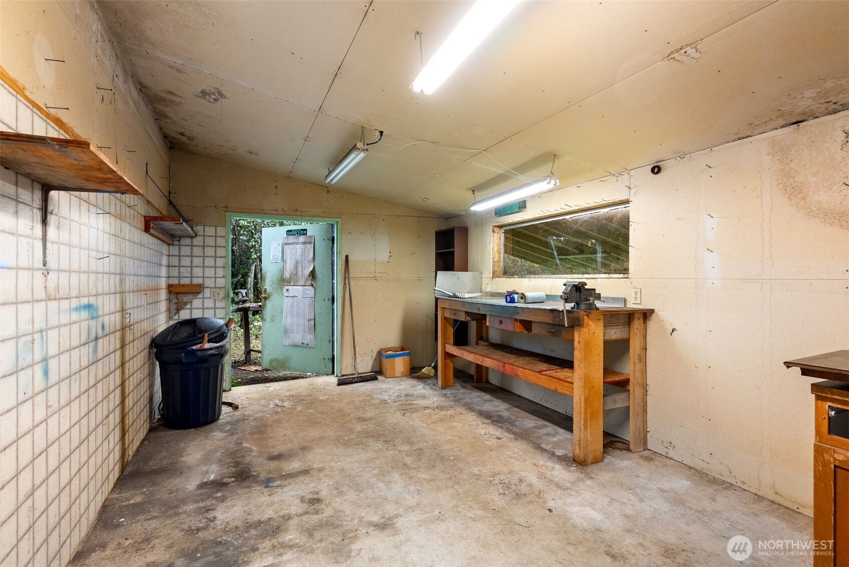 6091 NE Twin Spits Road , Hansville, WA 98340