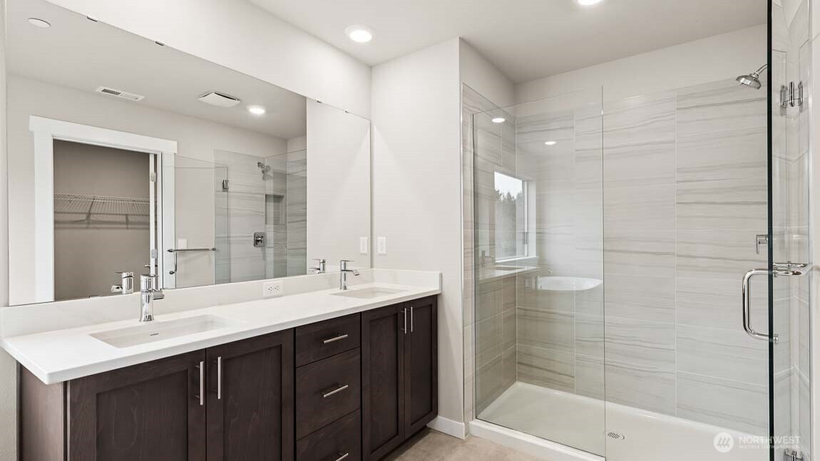 10520 135th Place NE #36, Kirkland, WA 98033