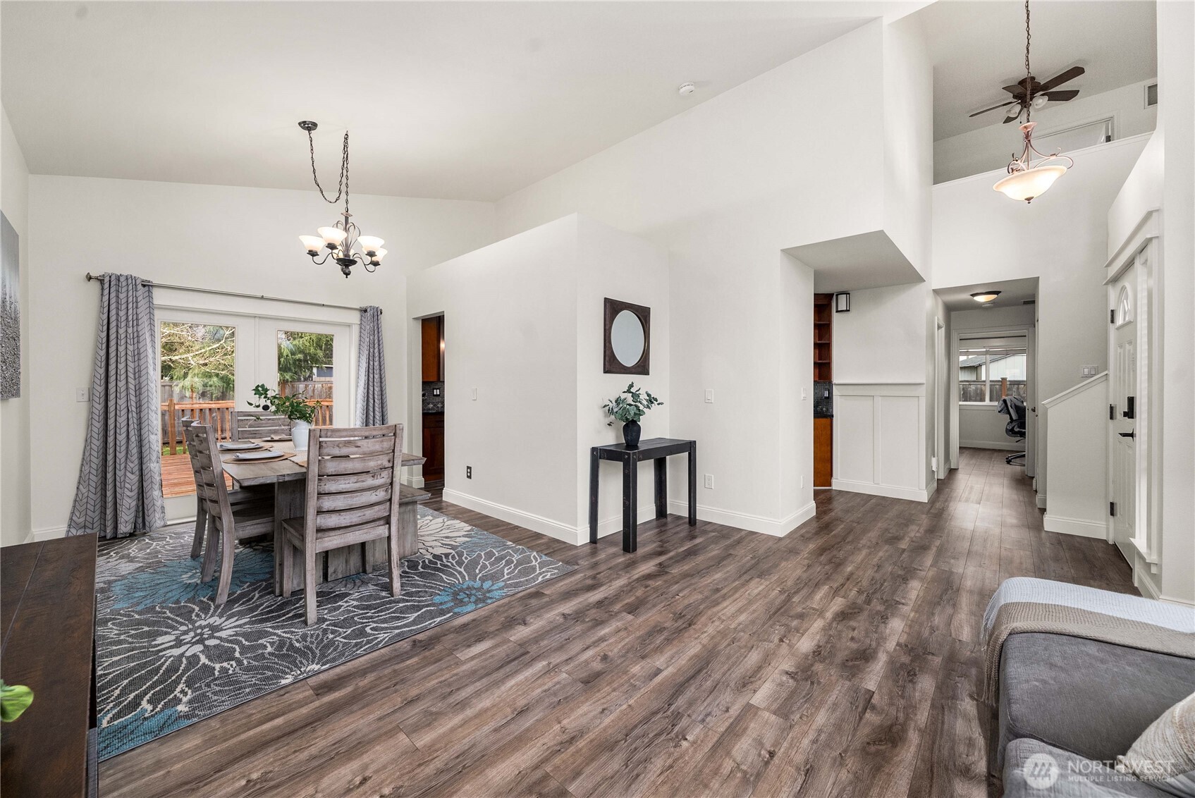 21520 SE 280th Street , Maple Valley, WA 98038