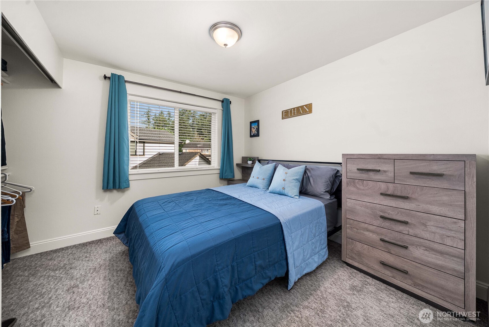 21520 SE 280th Street , Maple Valley, WA 98038