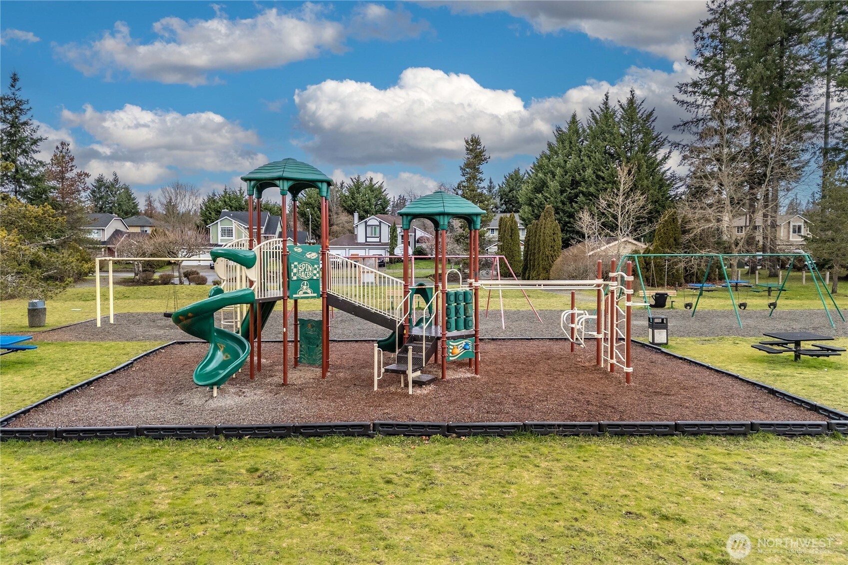 21520 SE 280th Street , Maple Valley, WA 98038