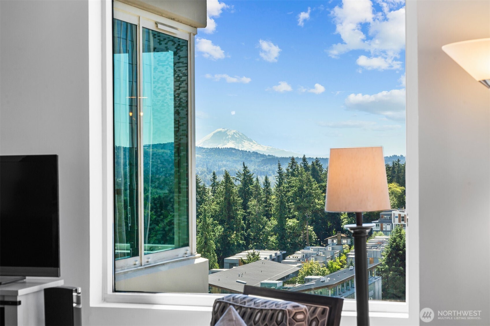 177 107th Avenue NE #1906, Bellevue, WA 98004