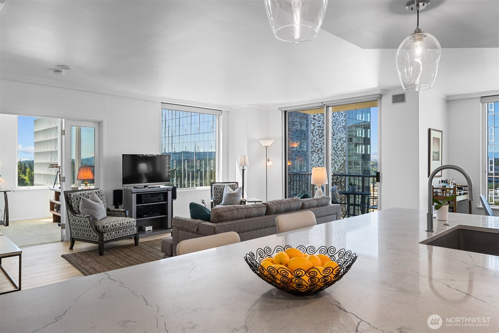 177 107th Avenue NE #1906, Bellevue, WA 98004