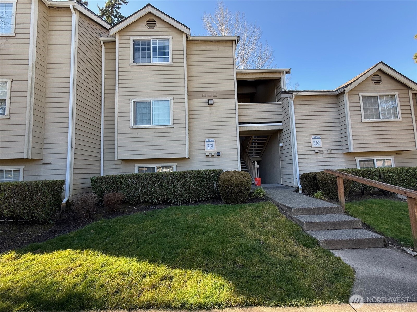 1840 S 284th Lane #H-203, Federal Way, WA 98003