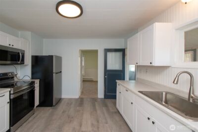 911 W Fifth Street , Port Angeles, WA 98363 - Photo 11