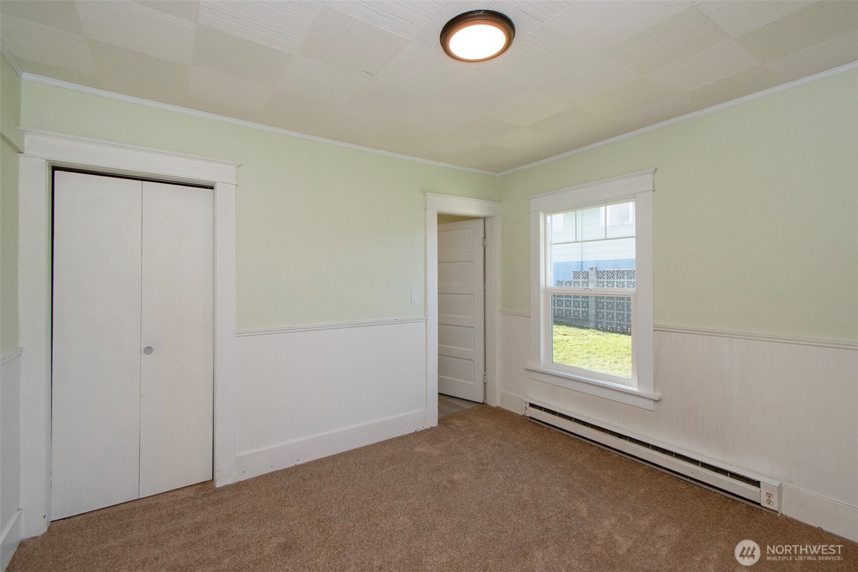 911 W Fifth Street , Port Angeles, WA 98363