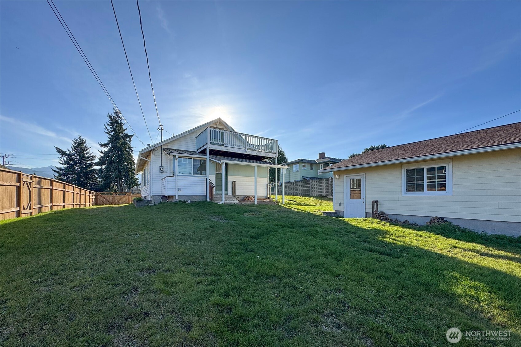 911 W Fifth Street , Port Angeles, WA 98363