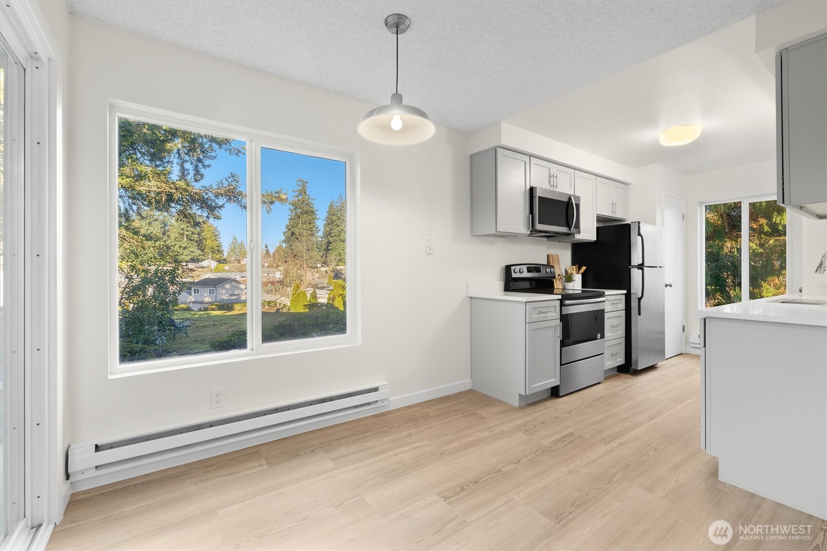 5620 200th Street SW #A211, Lynnwood, WA 98036