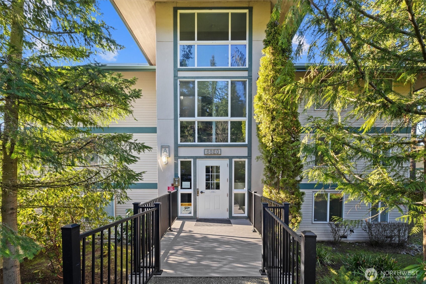 5620 200th Street SW #A211, Lynnwood, WA 98036