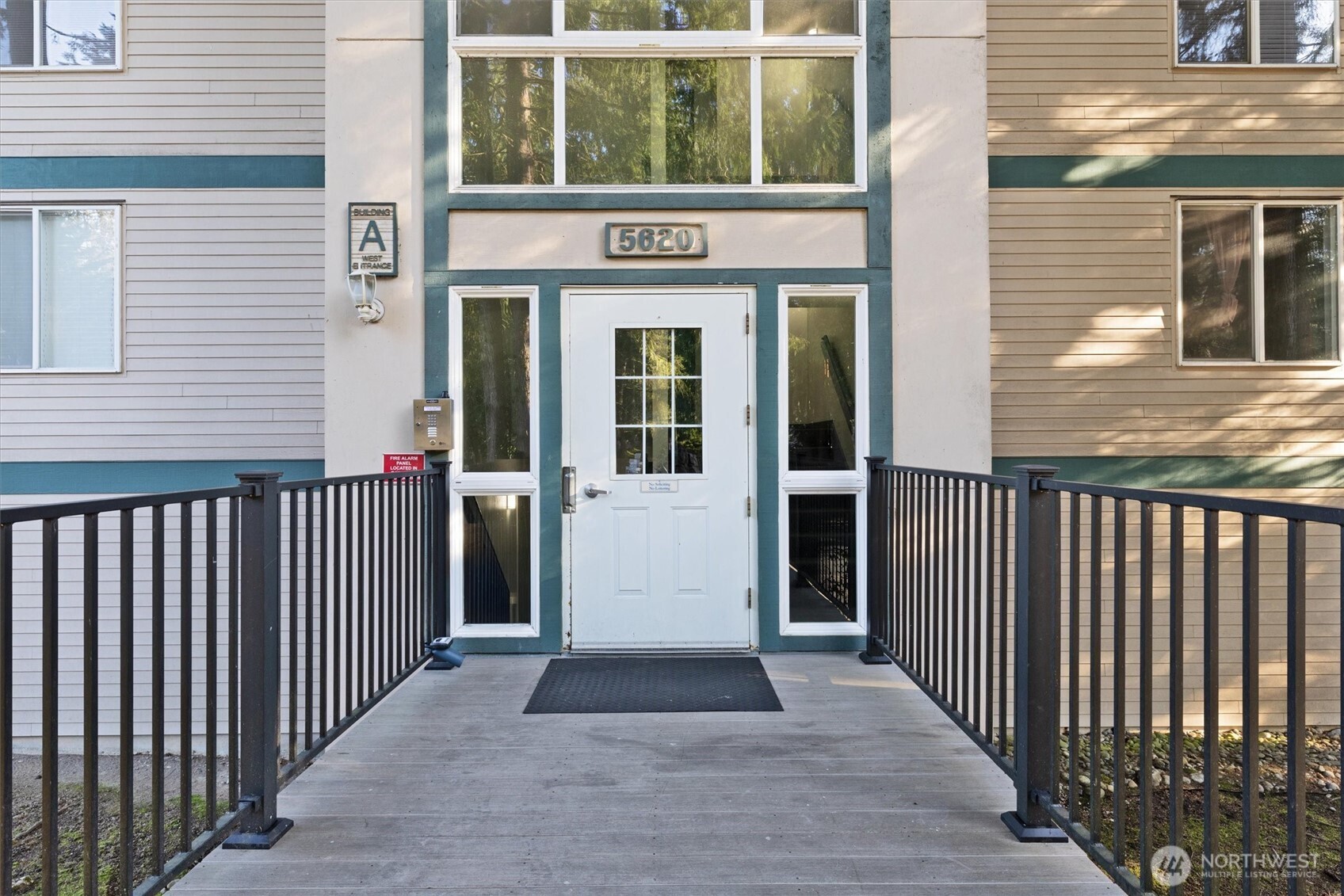 5620 200th Street SW #A211, Lynnwood, WA 98036