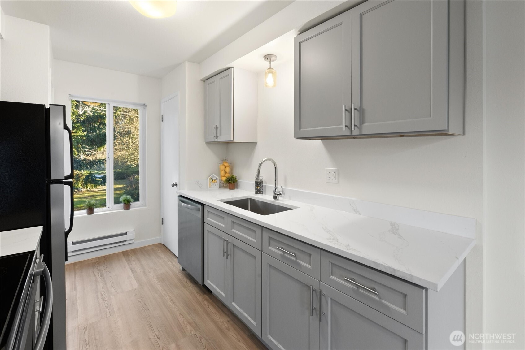 5620 200th Street SW #A211, Lynnwood, WA 98036