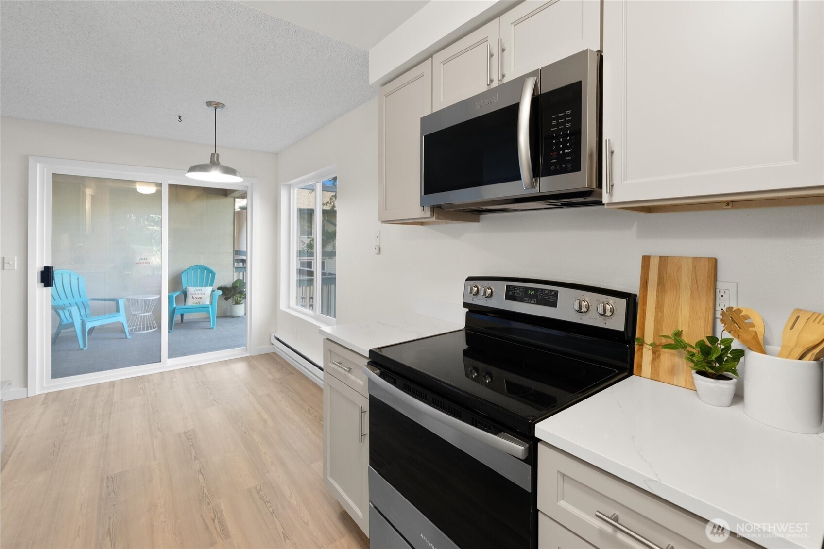 5620 200th Street SW #A211, Lynnwood, WA 98036