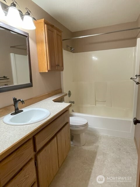 246 27 Walker Road , Toledo, WA 98591-9419