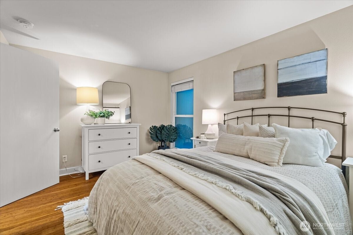 1717 5th Avenue N #103, Seattle, WA 98109