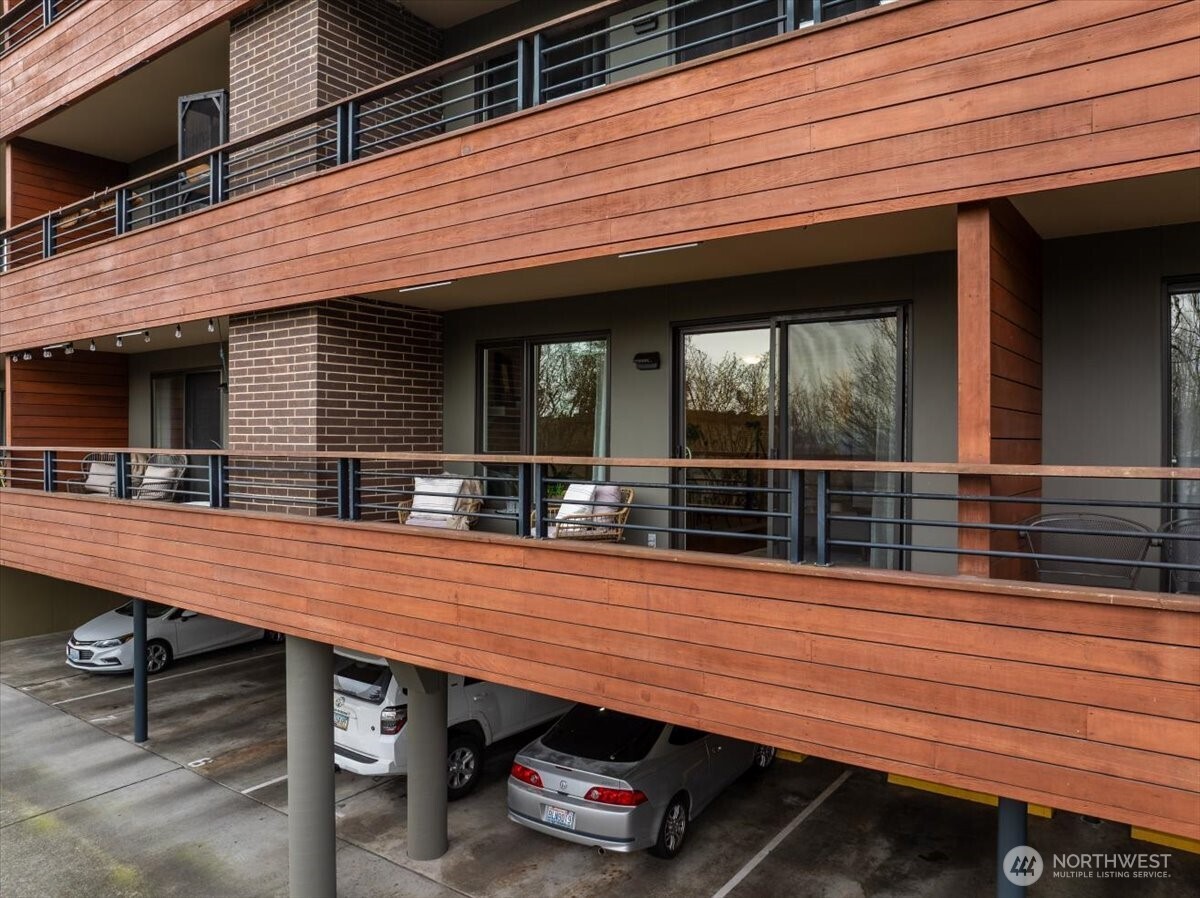 1717 5th Avenue N #103, Seattle, WA 98109