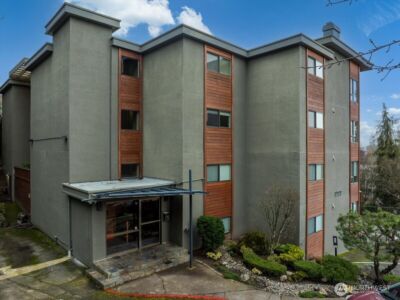 1717 5th Avenue N #103, Seattle, WA 98109 - Photo 3