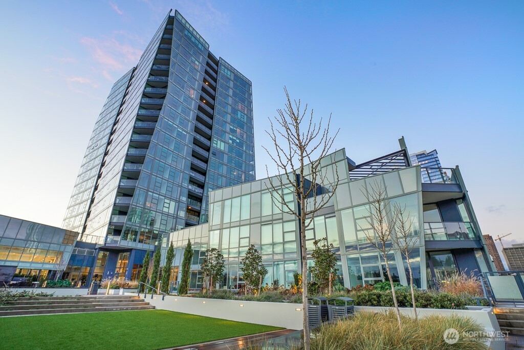 188 Bellevue Way NE #1804, Bellevue, WA 98004