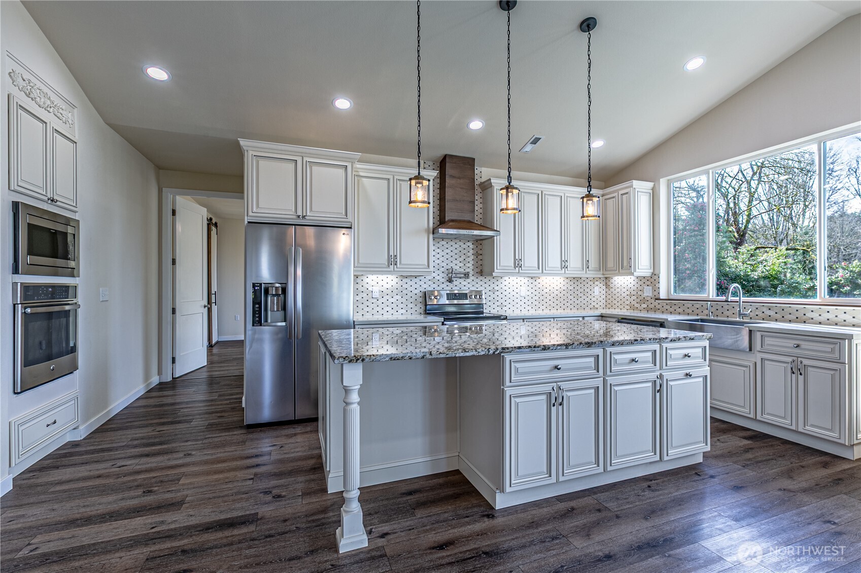 1930 Westridge Avenue W, Tacoma, WA 98466