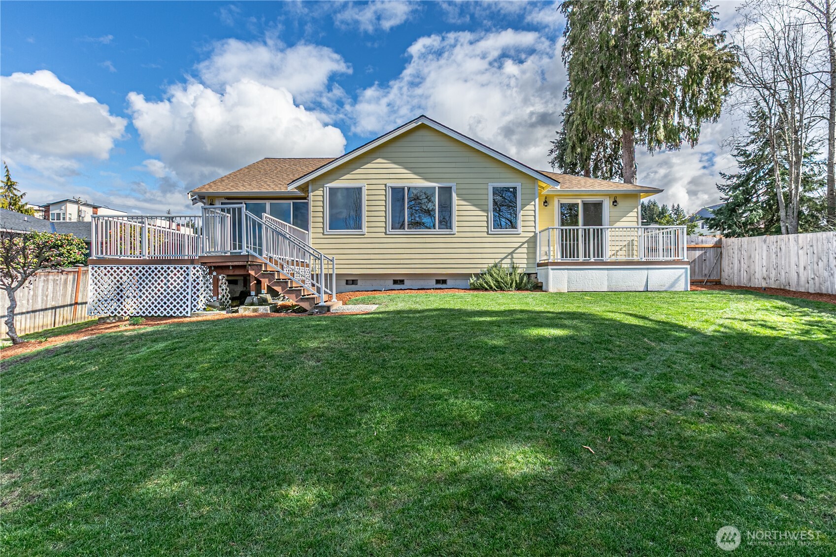 1930 Westridge Avenue W, Tacoma, WA 98466